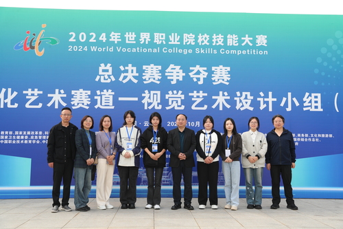9.贺校长合影 9.贺校长合影